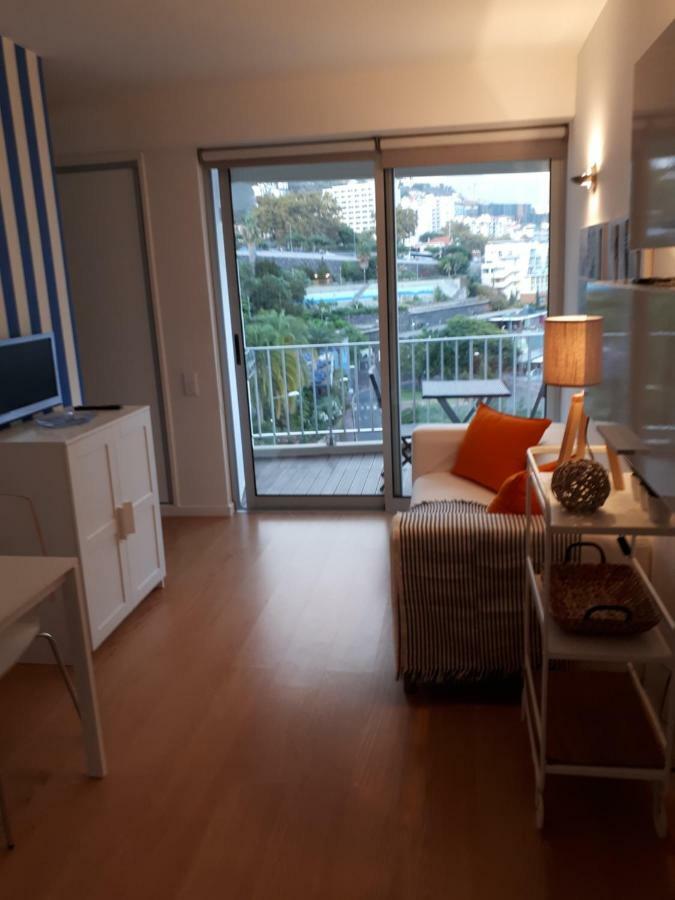 Apartamento Vista Mar E Piscina Funchal  Kültér fotó
